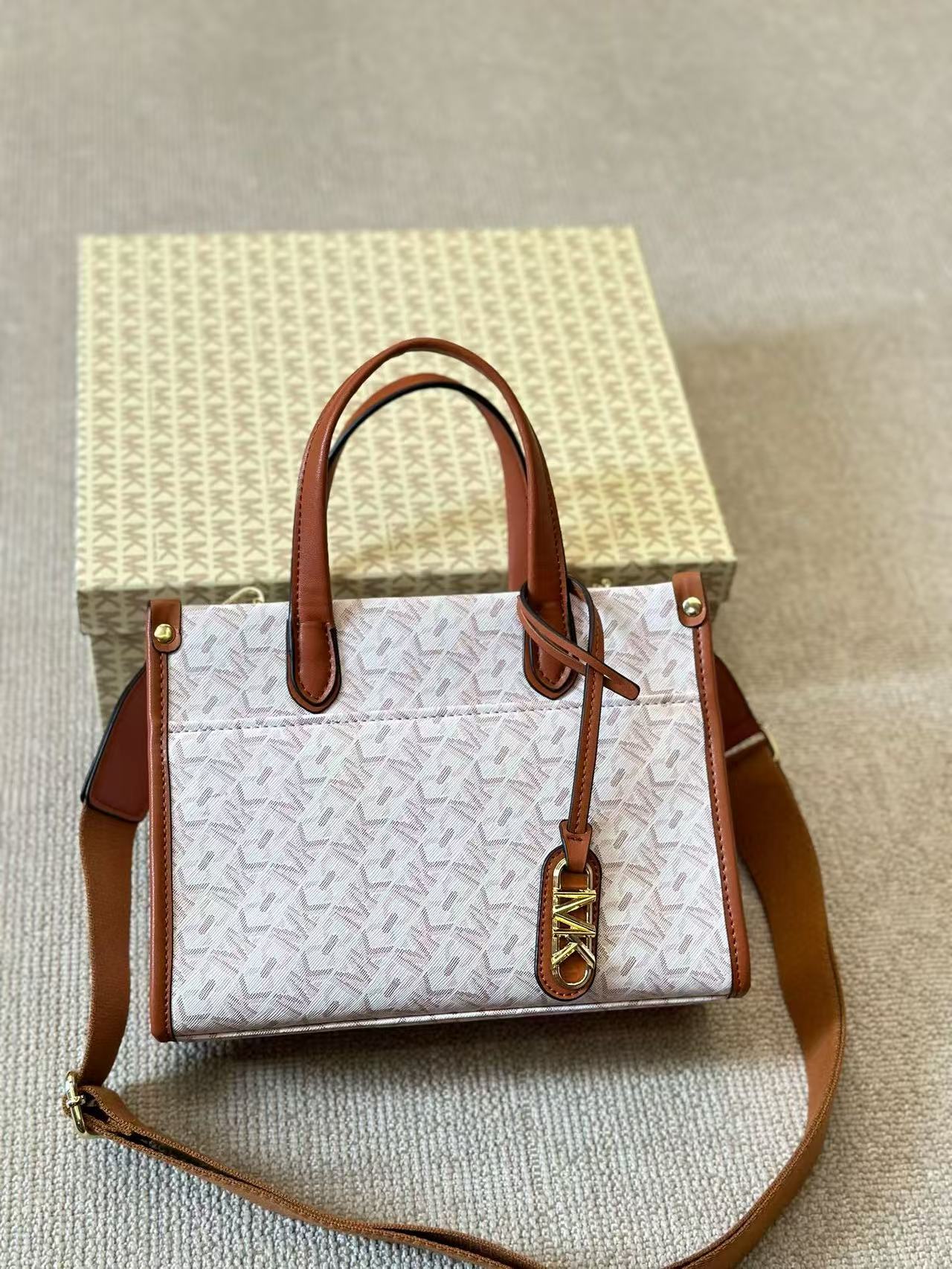 Brandneue Michael Kors Trageta – Women'S Tote Bags Michael Kors Bewertung und Preis