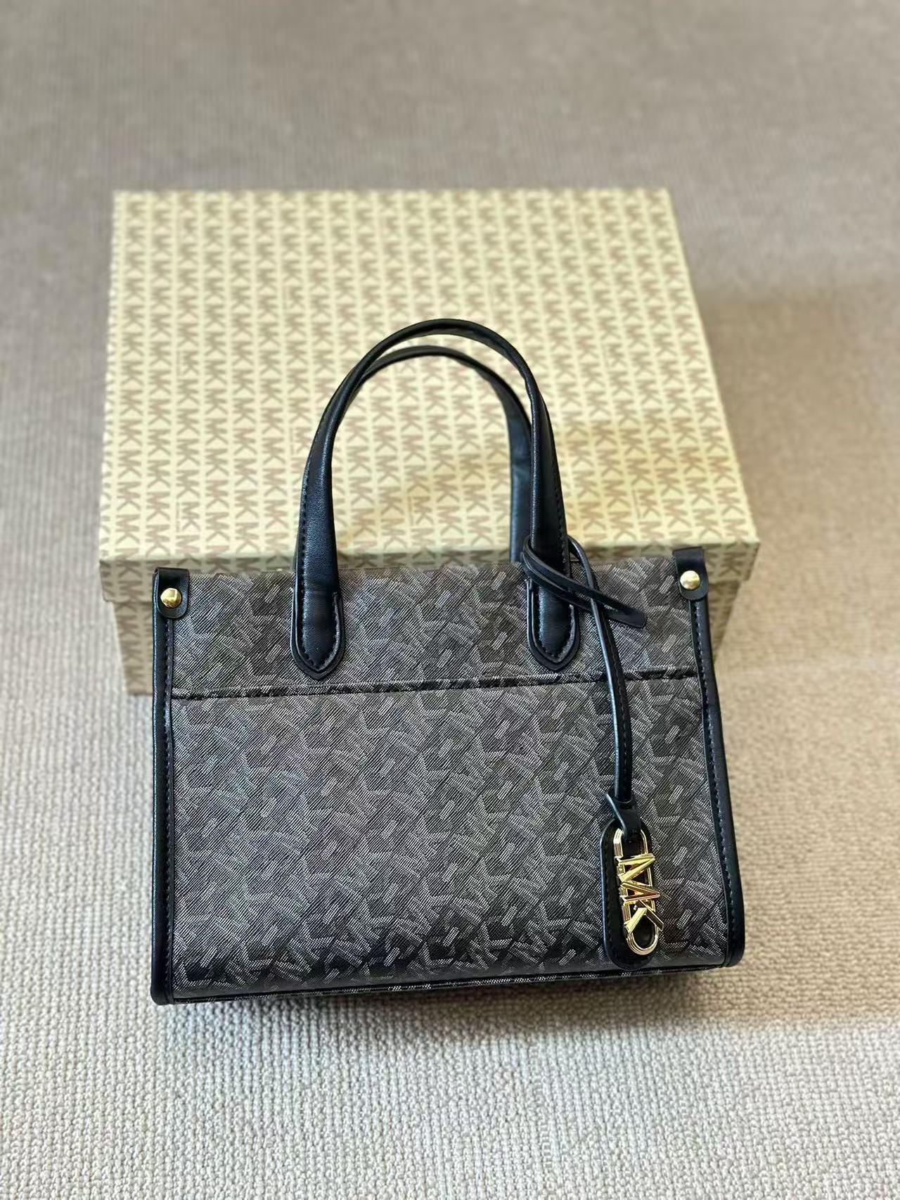 Brandneue Michael Kors Trageta – Women'S Tote Bags Michael Kors Bewertung und Preis