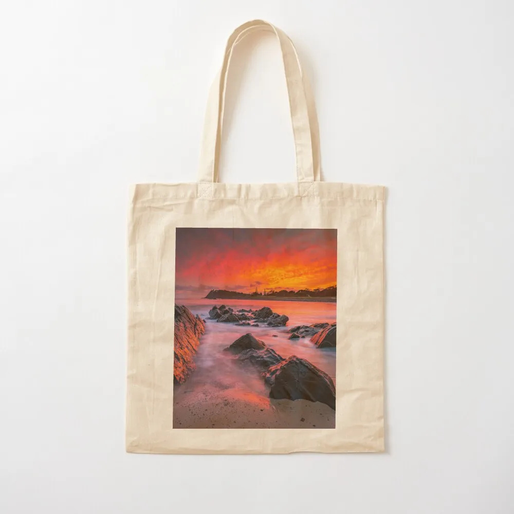 Sonnenaufgang am Pebbly Beach  – Women Bags In Australia Bewertung und Preis