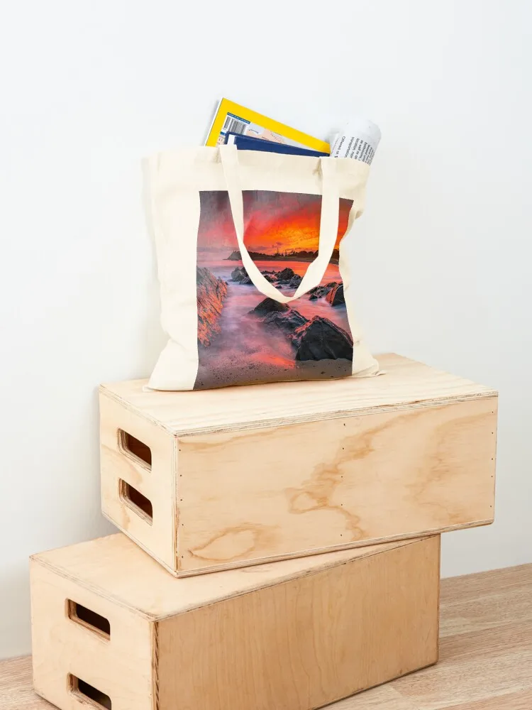 Sonnenaufgang am Pebbly Beach  – Women Bags In Australia Bewertung und Preis